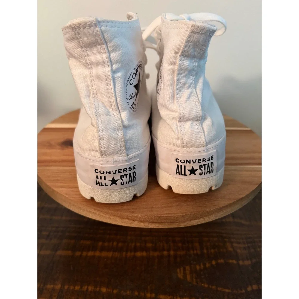 Woman's Converse Size 6.5 Chuck Taylor All Star Lugged High Top Sneakers 565902C